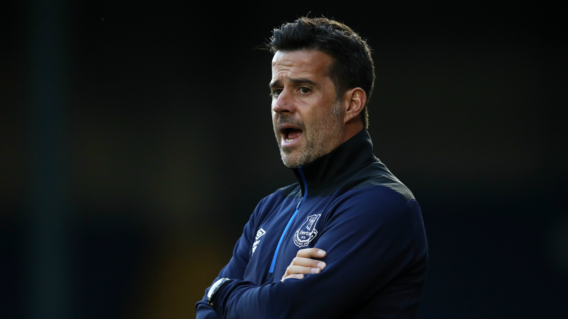 东炅即利用 东炅即利用